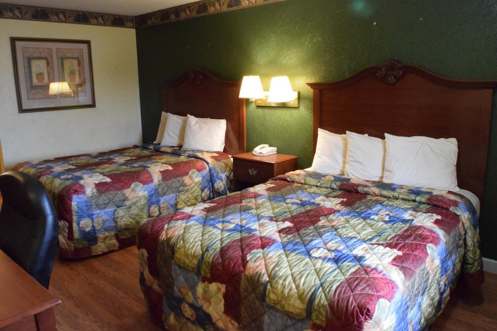 أوديسا Delux Inn الغرفة الصورة